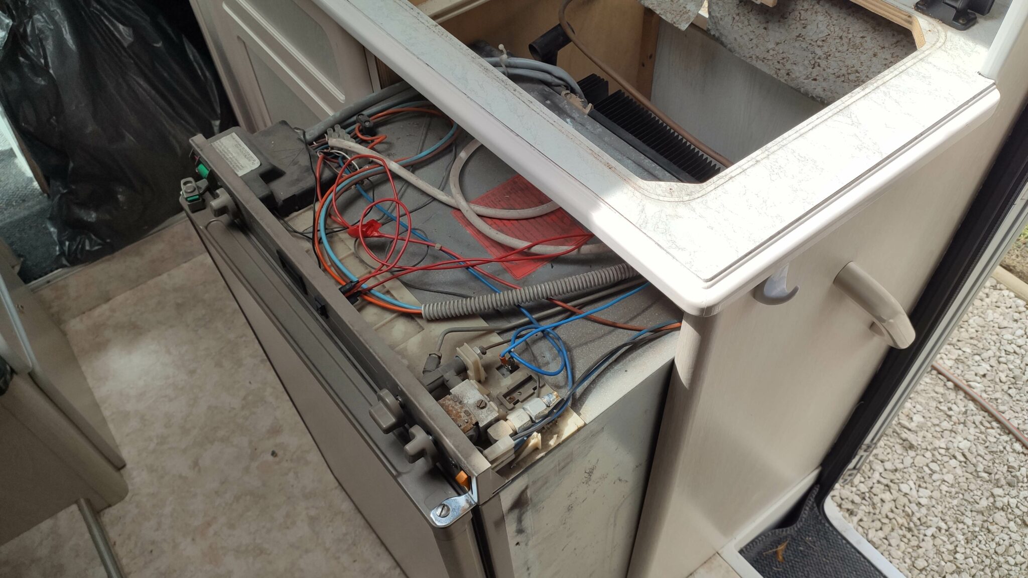 passion camping car Depannage du frigo trimixte